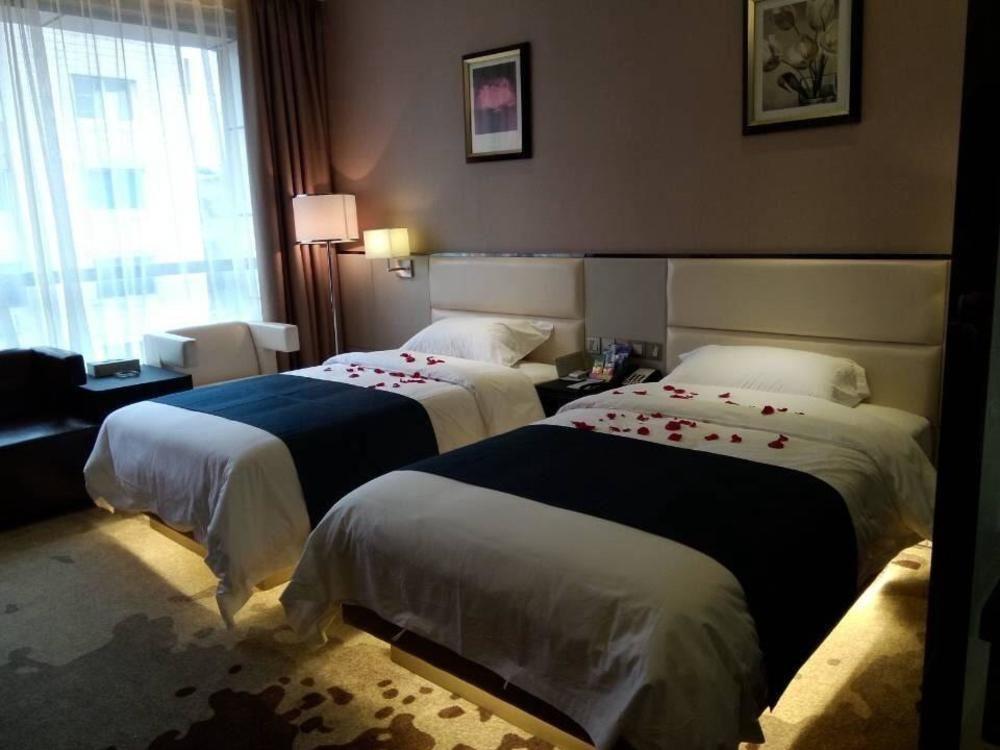 Chengdu Hello Hotel Shuangliu Exterior foto